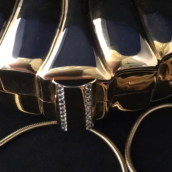 Saks Fifth Avenue Vintage Clutch/ Shoulder Bag.